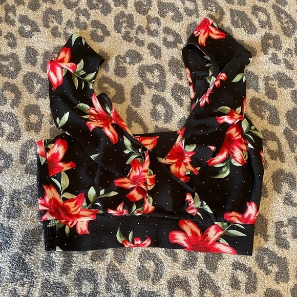 M Guess Crop Top Red Lily Flower - Picture 6 of 16